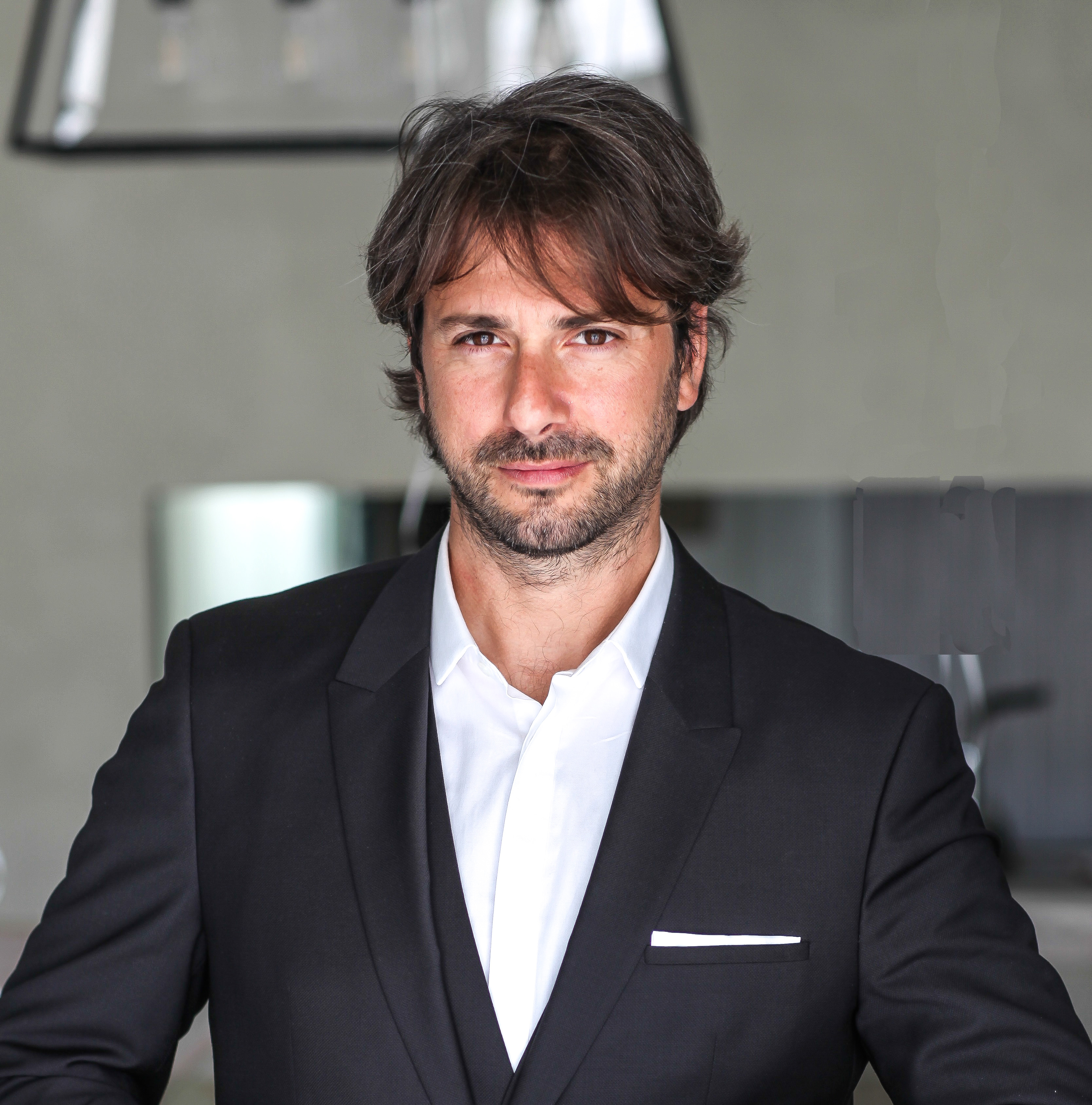 Ιωάννης Μπουγατσάς — Ιδιοκτήτης